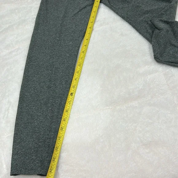 Apt 9 stretch pants, grey size Medium - Picture 4 of 4